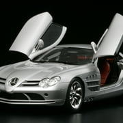 Model Kit Mercedes-Benz SLR McLaren 1/24 Scale Model by Tamiya