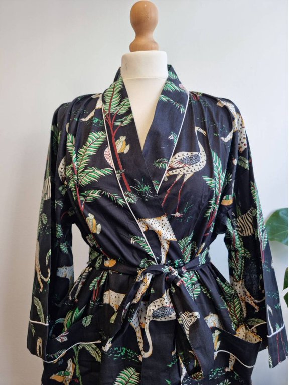 Handmade Women's Dark Blue Multicolor Jungle Print Cotton Kimono Robe Lightweight Beach Cover Up, Boho Bathrobe & Lounge Wear