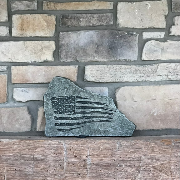 TATTERED AMERICAN FLAG DECORATIVE STONE