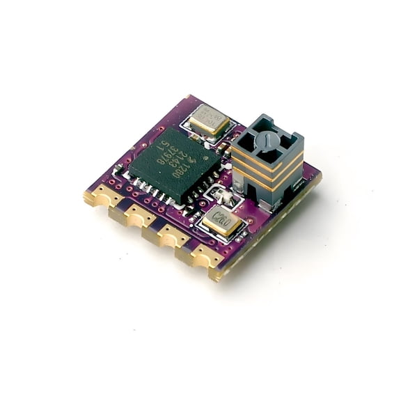 TCXO Technology for Stability – Ensures reliable frequency performance under extreme temperature changes, ideal for long-range FPV flying. Ultra-Lightweight Design – EP1 (0.41 g) with omni antenna a