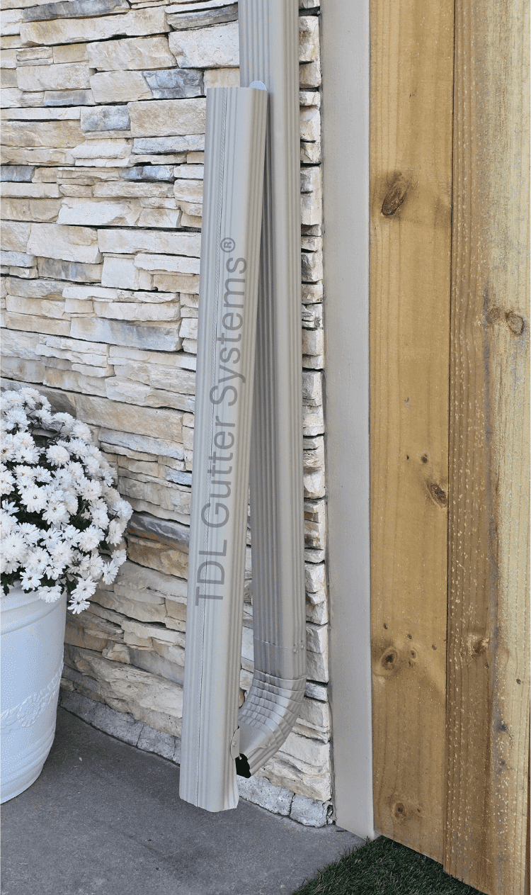 TDL Gutter Systems DERCHC23A Steel Downspout Flip Up Hinge Roof Gutter ...