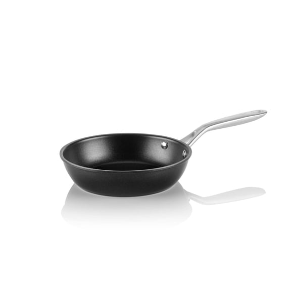 TECHEF Onyx 8-inch Nonstick Frying Pan, Made in Korea