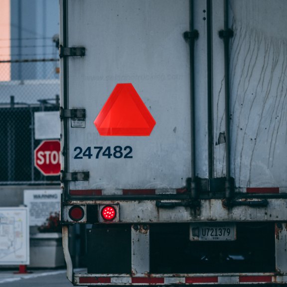 TEHAUX Reflective Slow Moving Vehicle Triangle Sign Safety Warning Sign for Cars and Trucks
