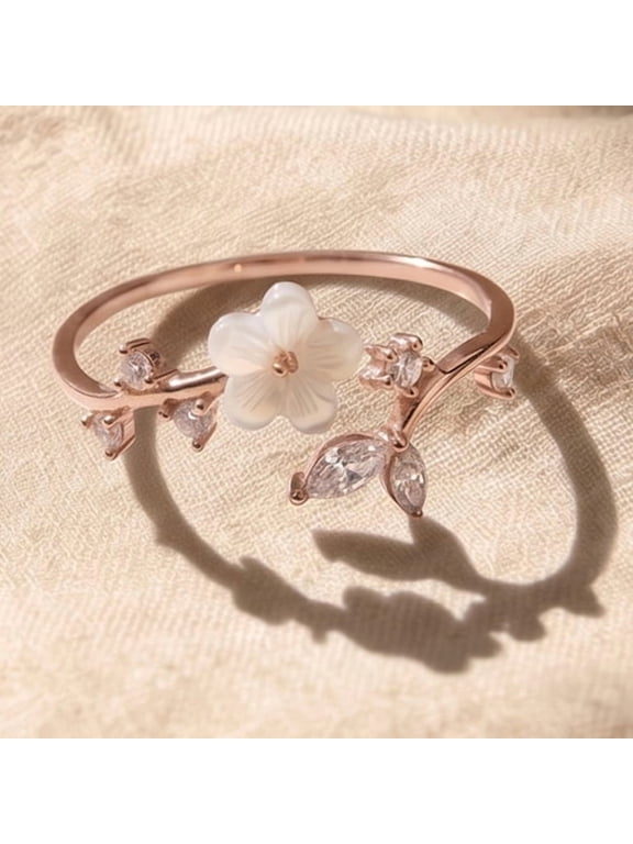 Ring, Adjustable Size 5–9, Gold-Plated Openwork Leaf Design, Set with Cubic Zirconia
