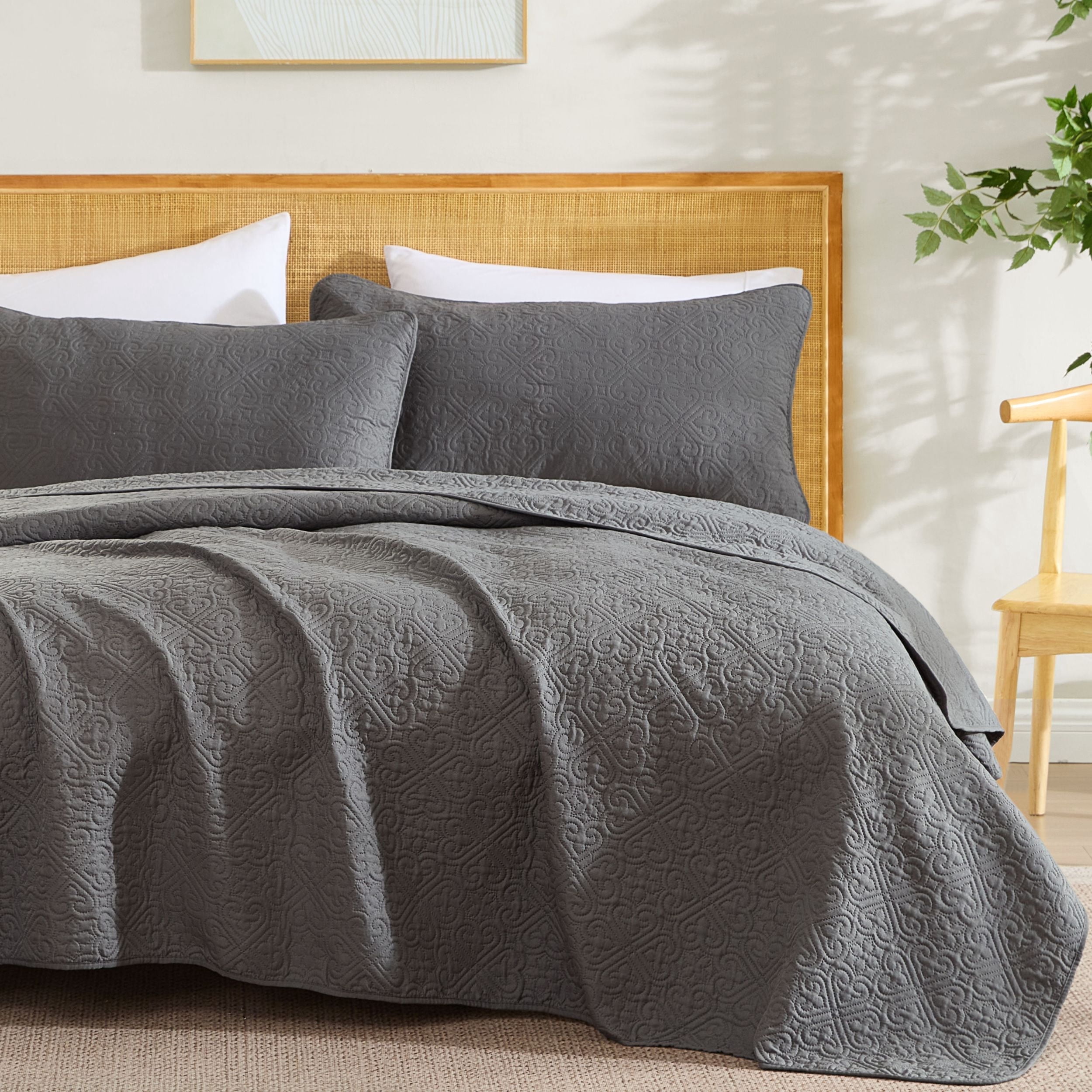 THD Loren - 3 Piece Full Queen Size Quilt Set, Lightweight Queen Bedspread Coverlet Set (Full/Queen, Charcoal Grey)