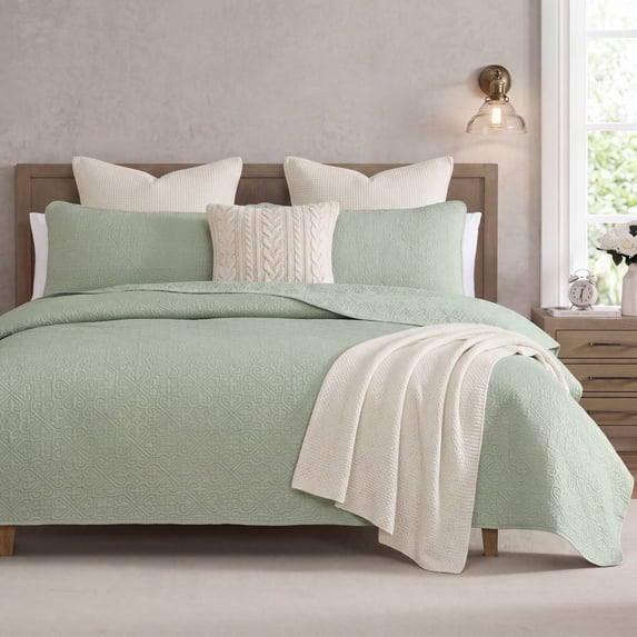THD Loren - 3 Piece Full Queen Size Quilt Set, Lightweight Queen Bedspread Coverlet Set (Full/Queen, Sage Green)