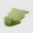 thumbnail image 1 of THE MOOD MDL2S1401 ECLECTIC SHEEPSKIN SINGLE PELT RUG, LEAF GREEN, 1 of 1