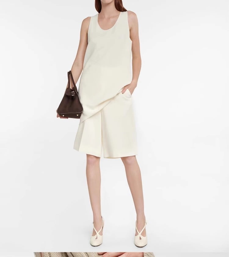 THE ROW Margaux 10 Handbag In LeatherBrown deerskin