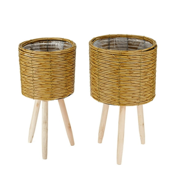 THY COLLECTIBLES Set of 2 Woven Planter Baskets with Plastic Lining and 3 Wooden Legs, Multipurpose Storage Baskets for Plants, Flowers, Toys, Rustic Farmhouse Plant Pot Containers (Thin Weave)