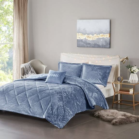TK Full/Queen Velvet Comforter Set with Throw Pillow