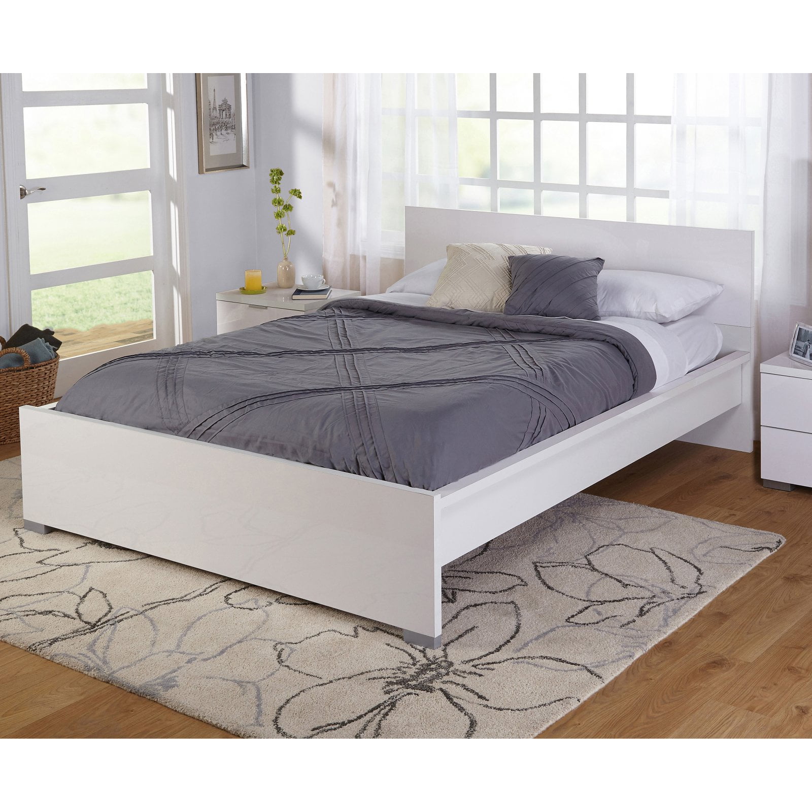 TMS Modern Zuri Queen Bed White