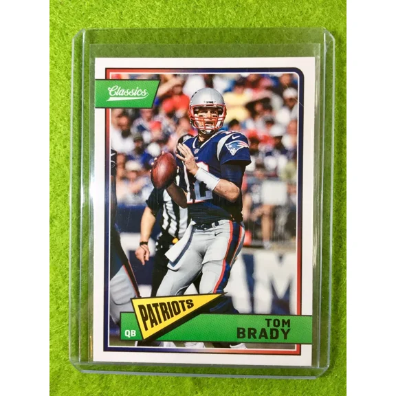 TOM BRADY 2018 CLASSICS CARD JERSEY #12 PATRIOTS 2018 Panini - Classics Football