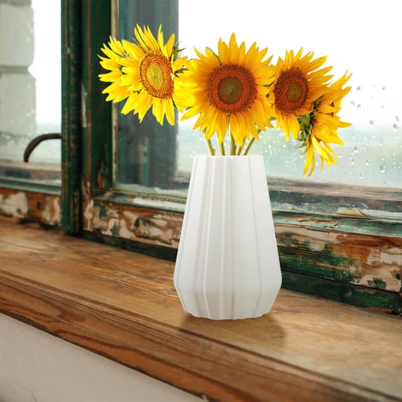 TONGYIJIA Spring Decor Vase, Plastic Flower Vase For Living Room, Table Centerpiece and Decorative Floral Arrangement Accent