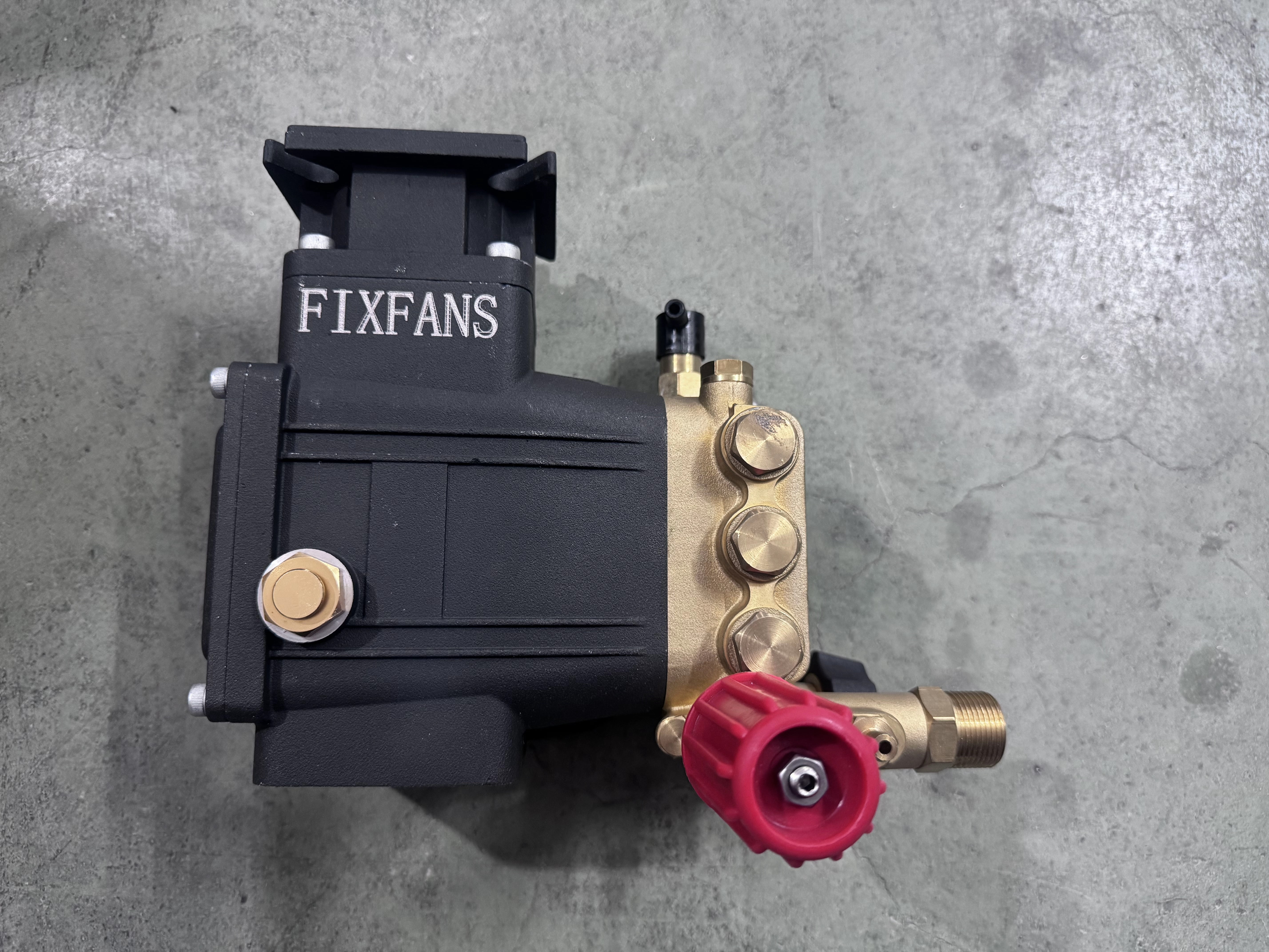 FIXFANS Horizontal Triplex Pressure Washer Pump, 3/4" Shaft Replacement Power Washer Pump 2600-3200 PSI, 2.4 GPM, Compatible with Simpson 90036 MSH3125 Honda GC190 GX200 GX160