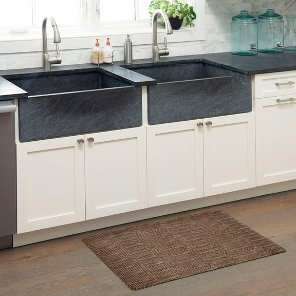 TOWN & COUNTRY BASICS Smooth Step Houndstooth Low Profile Utility Kitchen Mat, Machine Washable, with Non-Slip Backing, Brown/Beige, 24"x35"