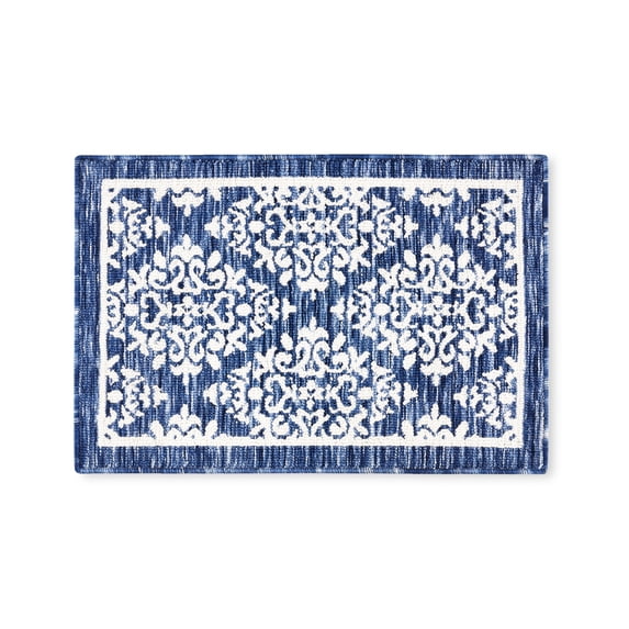 TOWN & COUNTRY EVERYDAY Walker Damask Medallion Everwash® Washable Multi-Use Decorative Rug with Non-Slip Backing, Navy Blue, 24"x40"