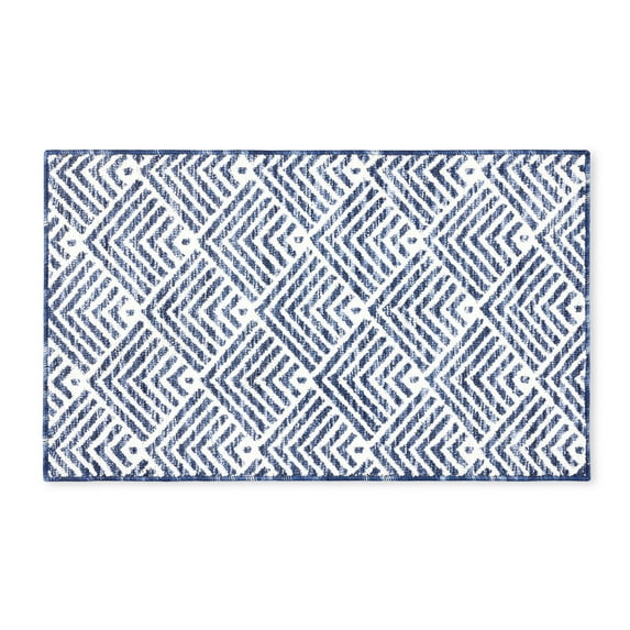 TOWN & COUNTRY EVERYDAY Walker Modern Stripe Everwash® Washable Multi-Use Decorative Rug, Tufted Kitchen Rug, Low-Profile Door Mat, Bedroom Rug and Bath Rug with Non-Slip Backing, Navy Blue, 24"x40"