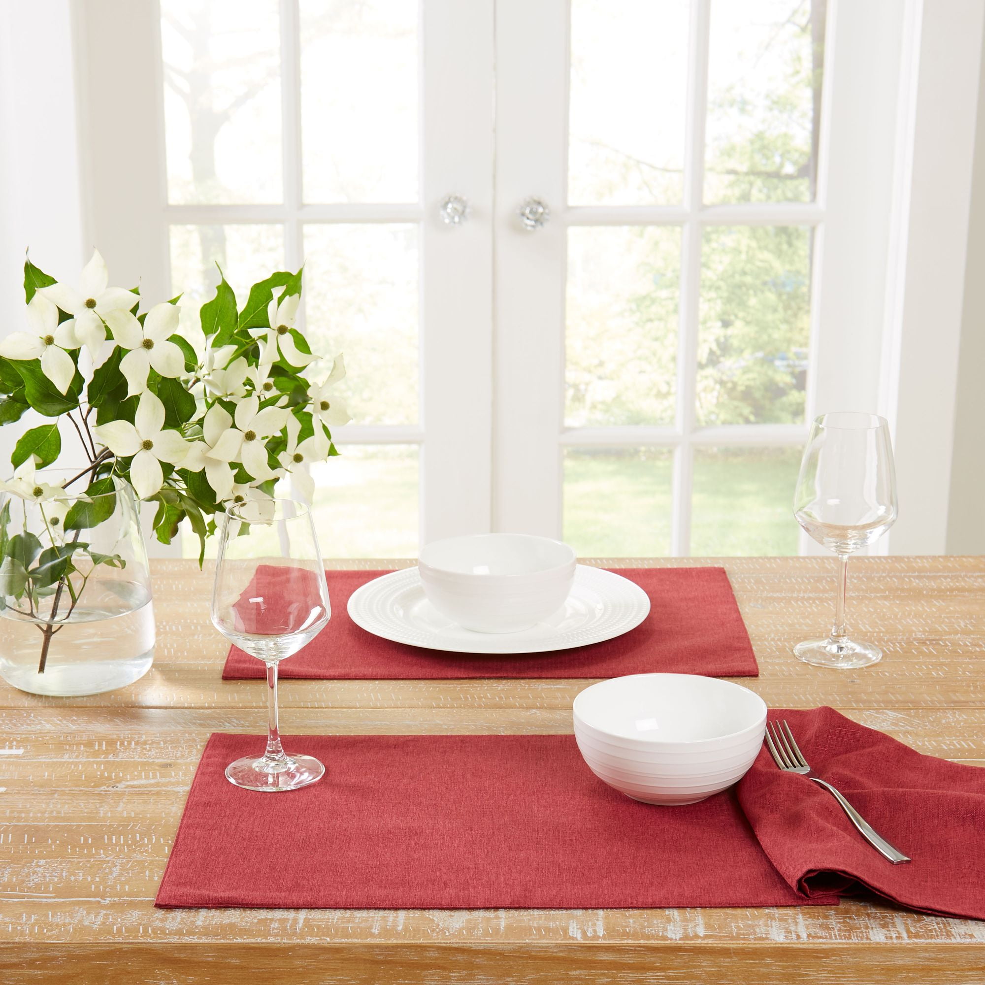 TOWN & COUNTRY LIVING Somers Reversible Placemat 4-Pack Set, Claret Red, 13"x17.5"