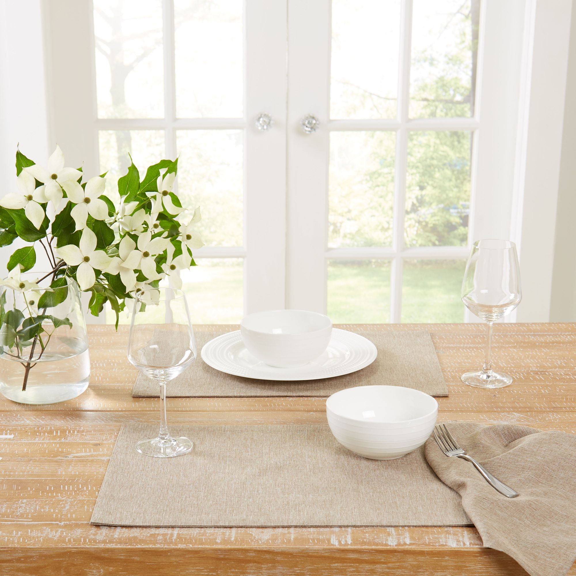TOWN & COUNTRY LIVING Somers Reversible Placemat 4-Pack Set, Natural Beige, 13"x17.5"