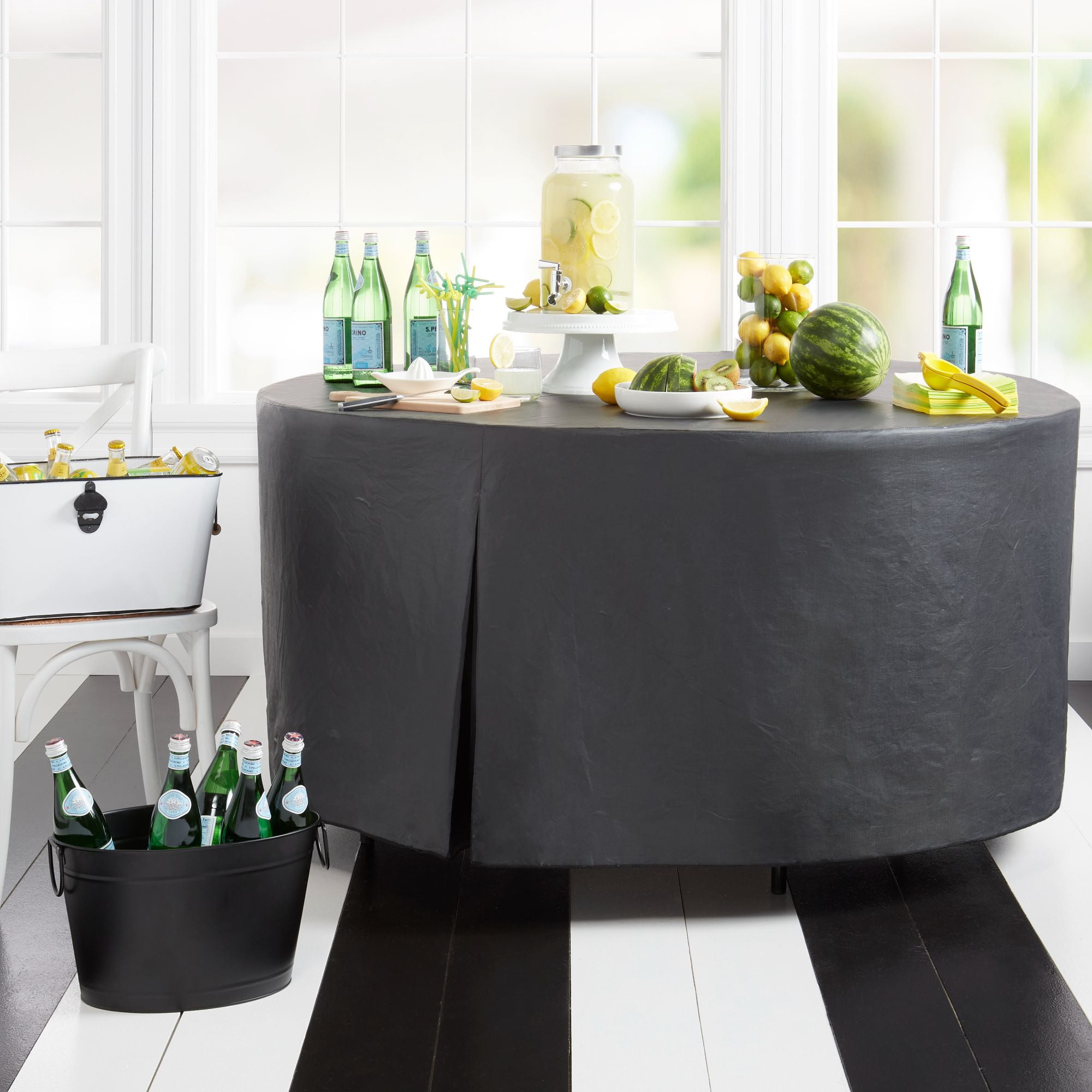TOWN & COUNTRY LIVING Tablevogue Fitted Table Cover Single Pack, Black, 60"Round x 27"