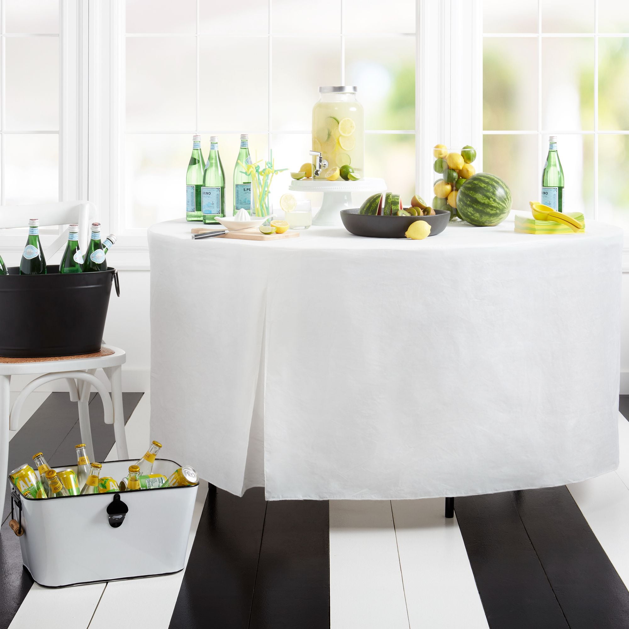 TOWN & COUNTRY LIVING Tablevogue Fitted Table Cover Single Pack, White, 60"Round x 27"