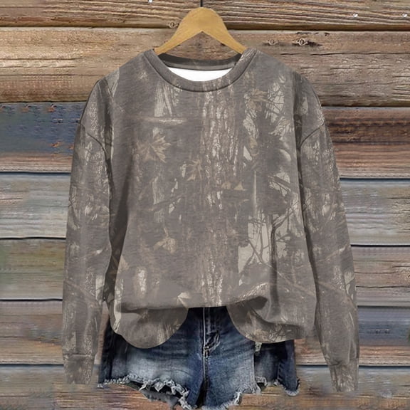 TQWQT Women's Camo Sweatshirt Maple Leaf Print Oversized Long Sleeve Shirts Fleece Sweatshirts Casual Fall Pullover Tops Dark Gray Medium