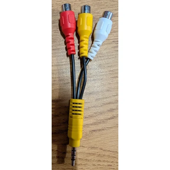 TREND- 3.5Mm Aux Male To 3-Rca Female Av Component Adapter Cable Audio Video 6" Cord