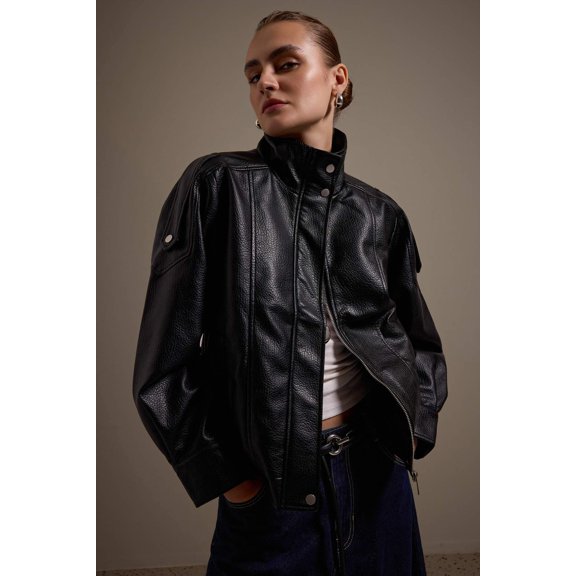 TRENDYOLMİLLA Women's Black Plain Oversize Winter Jackets