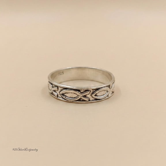 TRIDHA SILVER- 925 Silver Band Ring - Handmade Sterling Silver Engraved Leaf Ring with Oxidized Boho Design, Marquise Pattern, Unisex Artisan Jewelry Gift