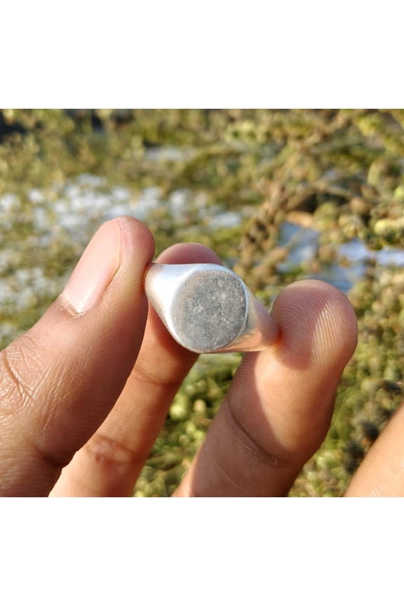 - Silver Signet Ring Minimalist Flat Top Unisex Ring - Smooth Polished Band Engraving Ready Custom Jewelry Gift Statement Piece