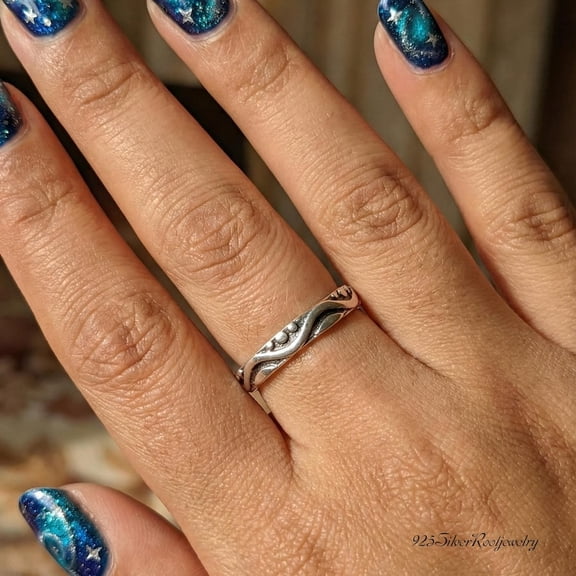 TRIDHA SILVER- Sterling Silver Ring - Handmade Oxidized Silver Band Featuring Wavy Pattern and Dotted Accents, Minimalist Boho Style Jewelry Gift for Her