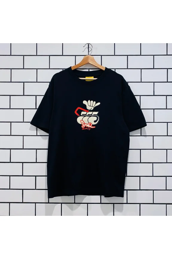 TRIPLE FIVE SOUL GRAF BENCH TEE BLACK