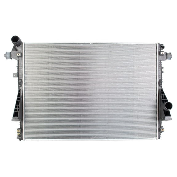 TRQ Front Radiator Fits 2011-2016 Ford F-250 F-350 F-450 F-550 Super Duty RDA80020