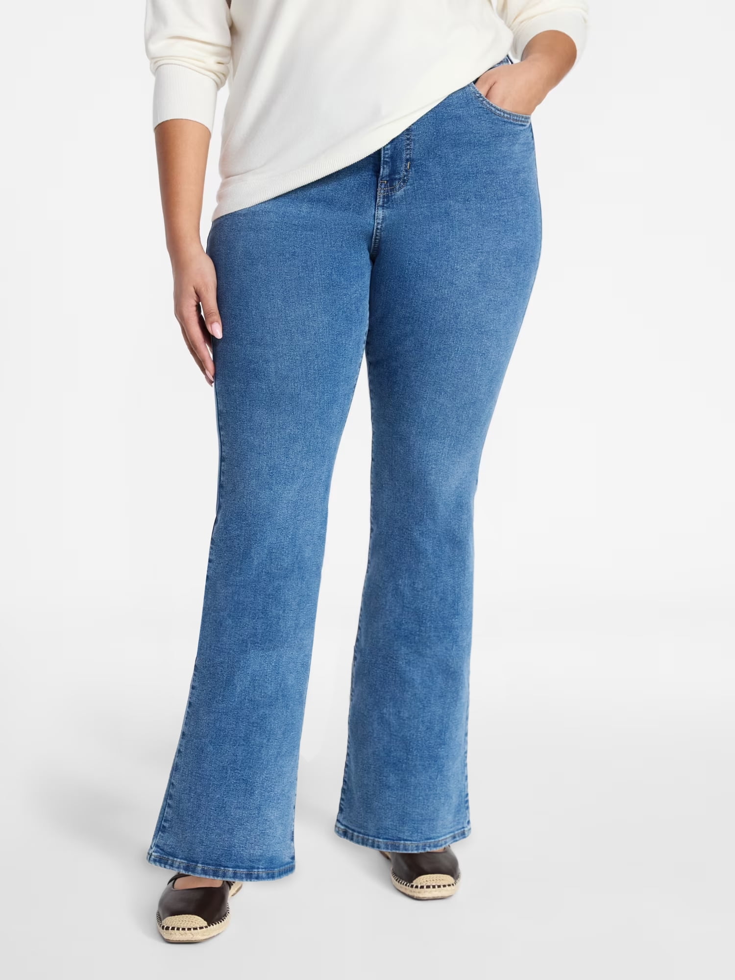 Terra & Sky Women's Plus Size Core Mid Rise Bootcut Jeans, Short and Regular Inseams, Sizes 16W-26W