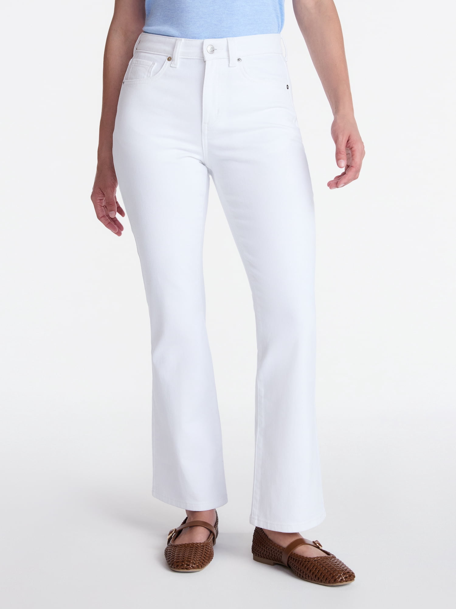 Time and Tru Women's Mid Rise Bootcut Jeans, 30" Inseam, Sizes0-20, 10S-16S