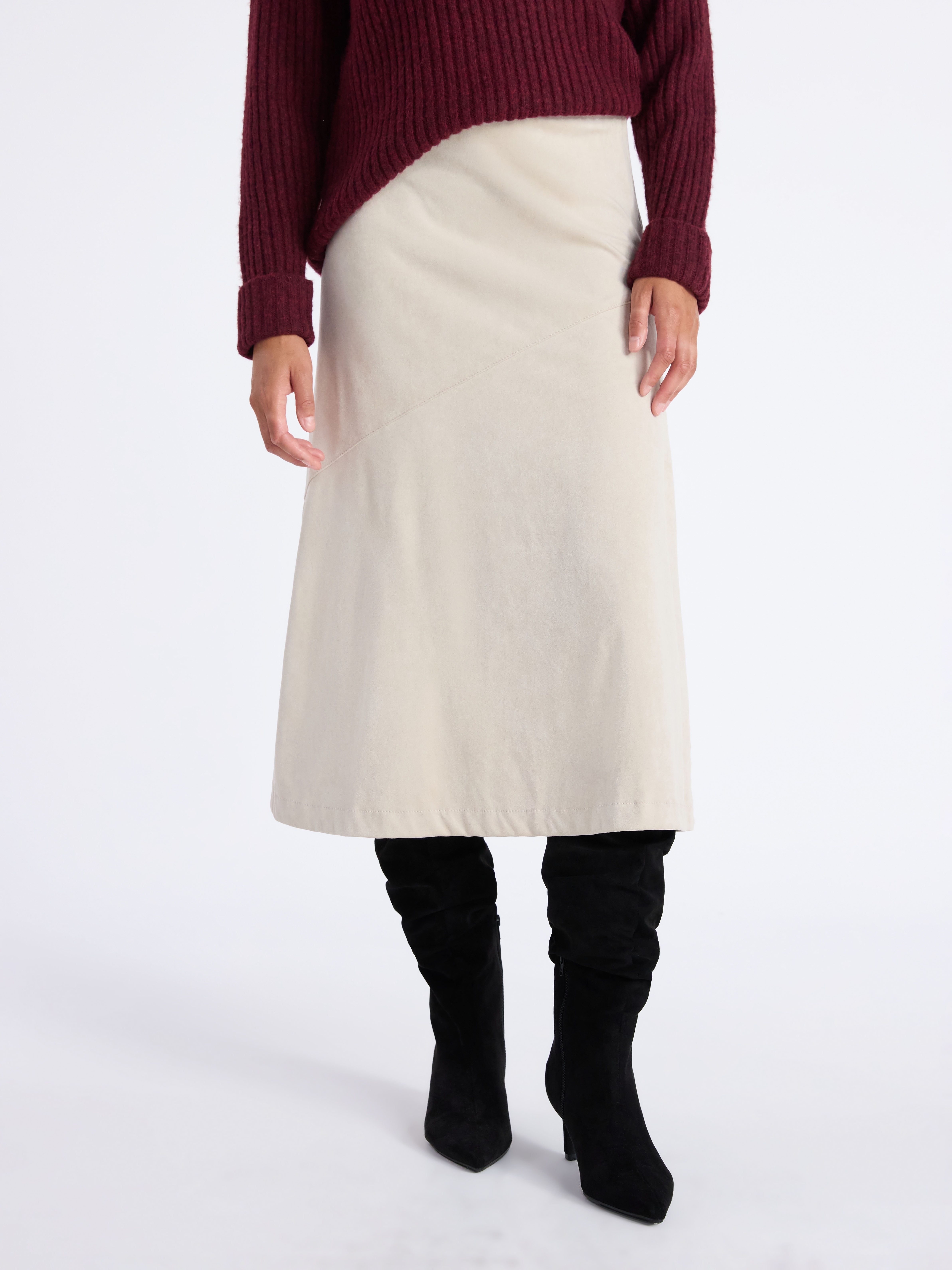 Time and Tru Women's Faux Suede Midi Skirt, 31" Length, Sizes 0-18