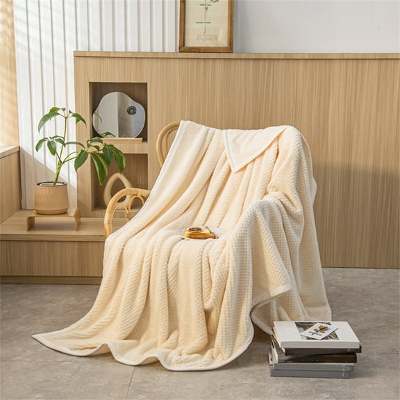 TTJ Office Napping Velvet Blanket Pineapple Check 78.7x59.1 in Soft Cozy Oversized Sofa Throw Machine Washable Warm All-Season Nap Blanket For Office Home Travel Comfort