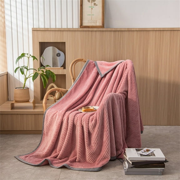 TTJ Office Napping Velvet Blanket Pineapple Check 78.7x59.1 in Soft Cozy Oversized Sofa Throw Machine Washable Warm All-Season Nap Blanket For Office Home Travel Comfort