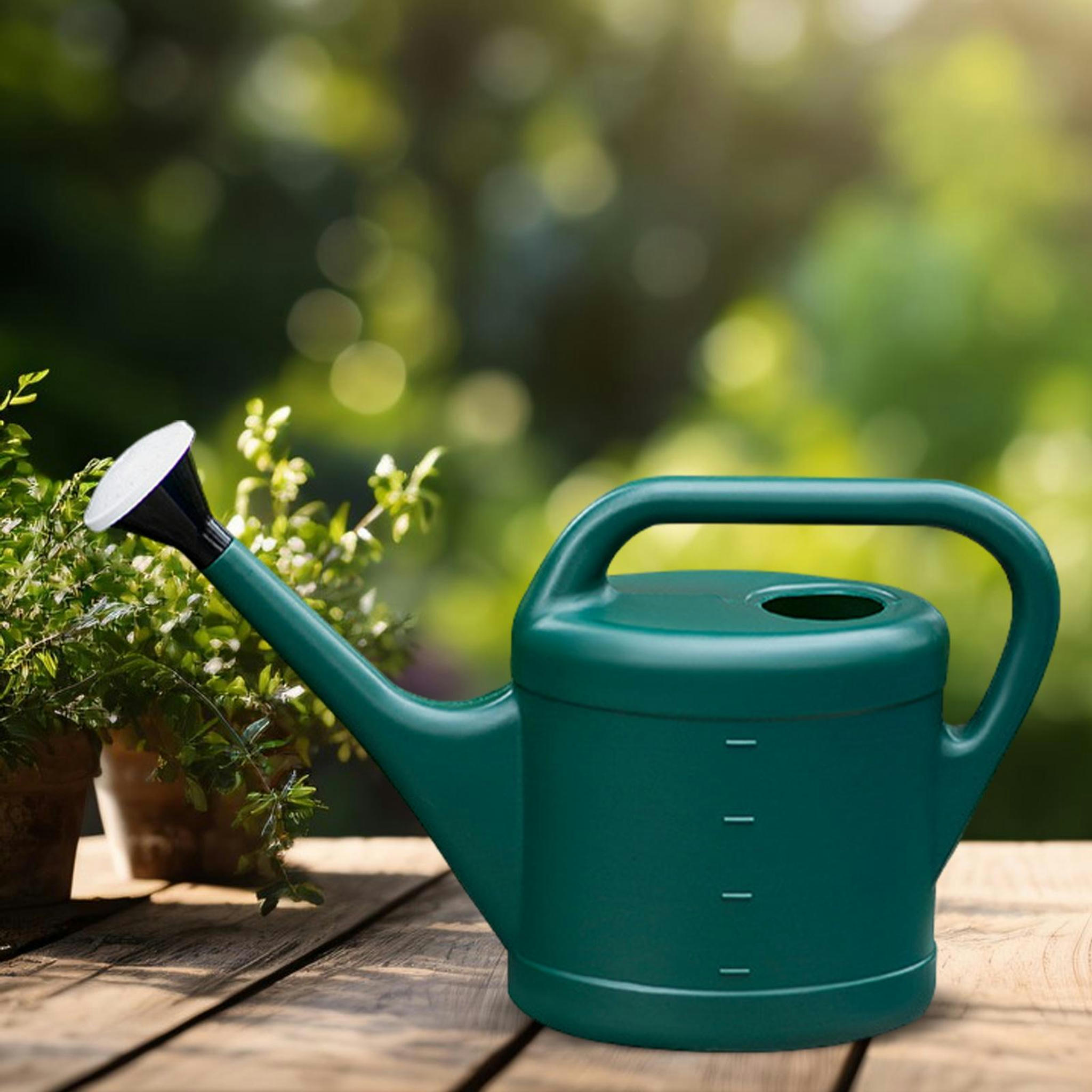 TUMALL Watering Can Sprinkling Kettle Long Nozzle Easy to Use Modern