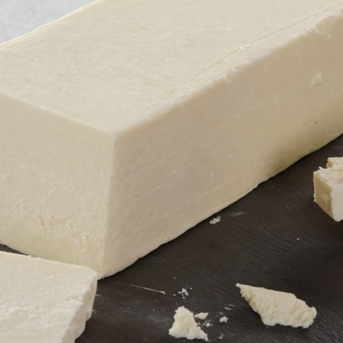 TW 31 Luxury Tart Wax for Making High End Luxury Wax Melts 22.50 Pound Box 2 Slabs