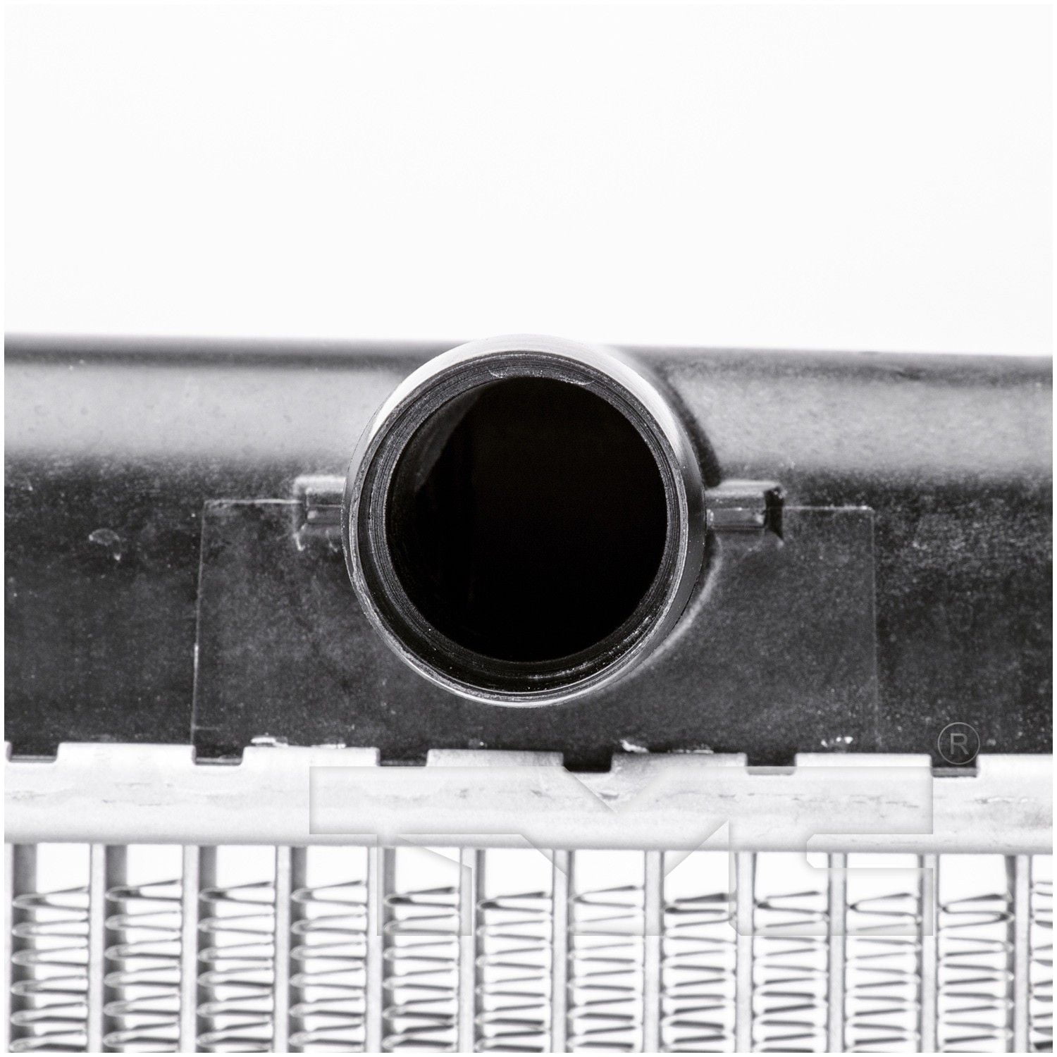 TYC 2855 Radiator for Hummer Replacement for 06-10 HUMMER H3 09-10 HUMMER H3T Fits 2009 Chevrolet Colorado