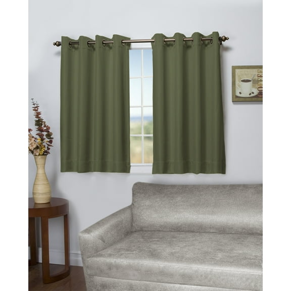 Tacoma Double Black Out Grommet Panel w/Wand 50x54 Woodland Green
