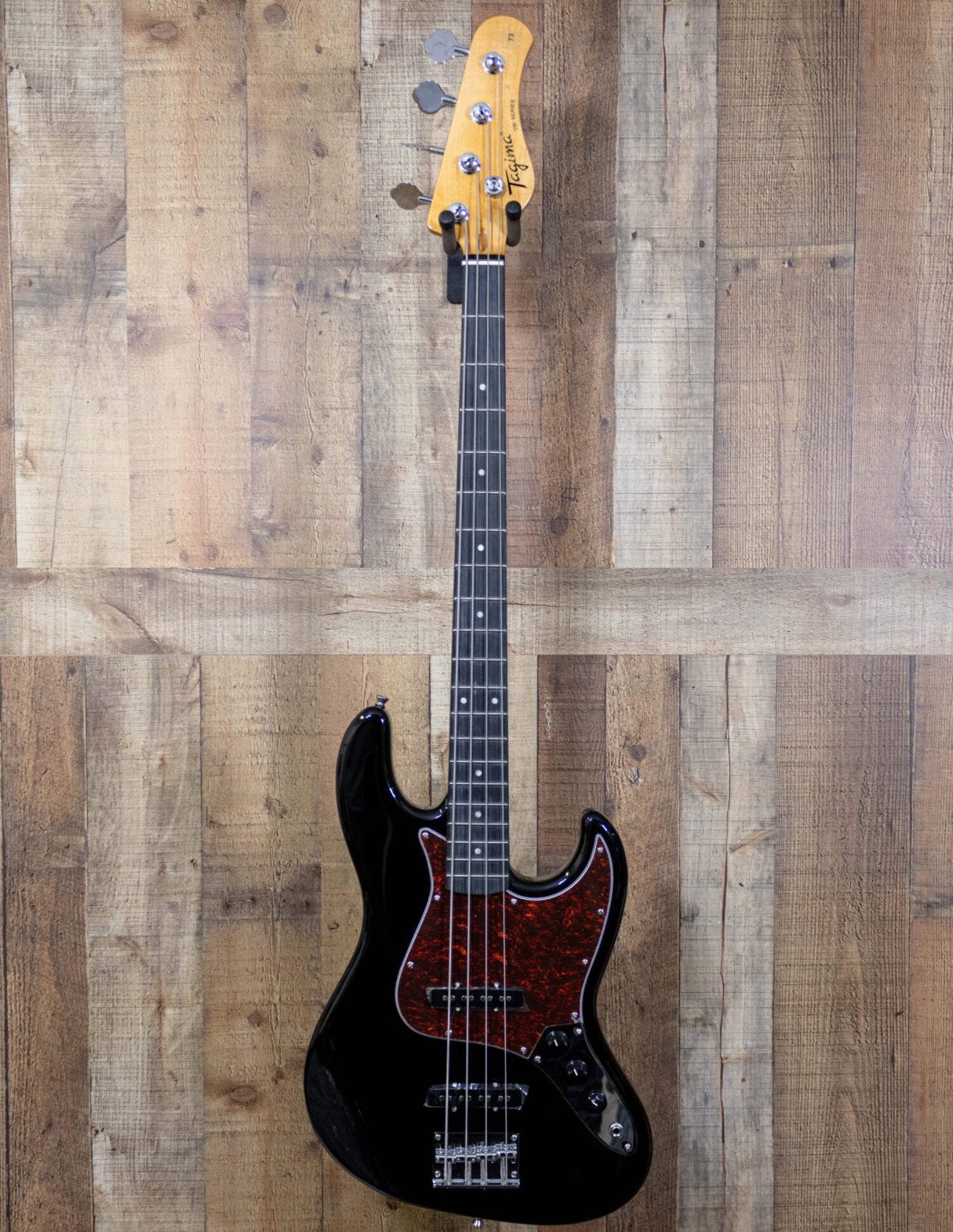 Tagima TW 73-BK-DF/TT Electric Bass Guitar - 4 Strings Black