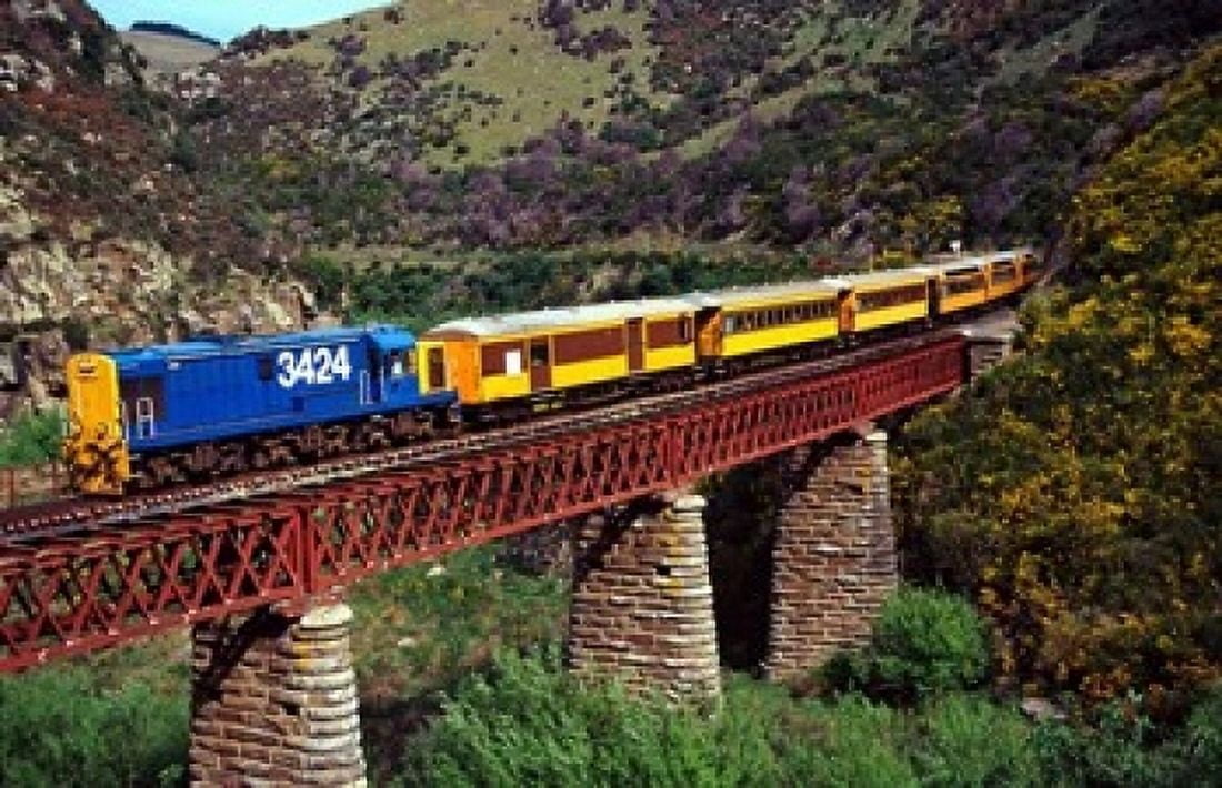 Taieri Gorge Train near Dunedin Otago New Zealand Canvas Art - David Wall DanitaDelimont (18 x 12)