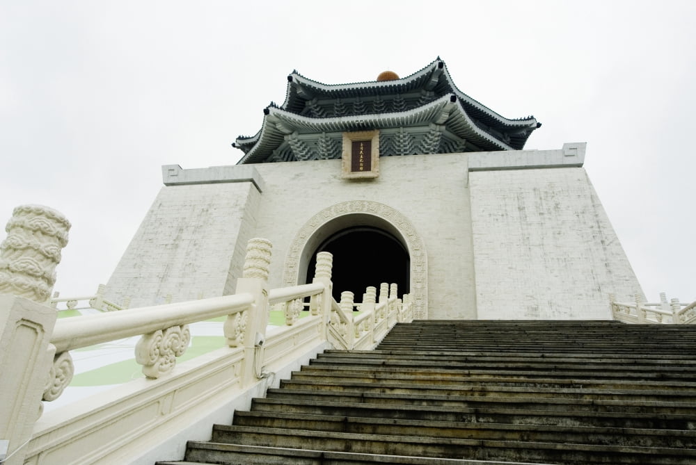 Taiwan Taipei Chiang Kai-Shek Memorial Park Canvas Art - Bill Brennan Design Pics (17 x 11)