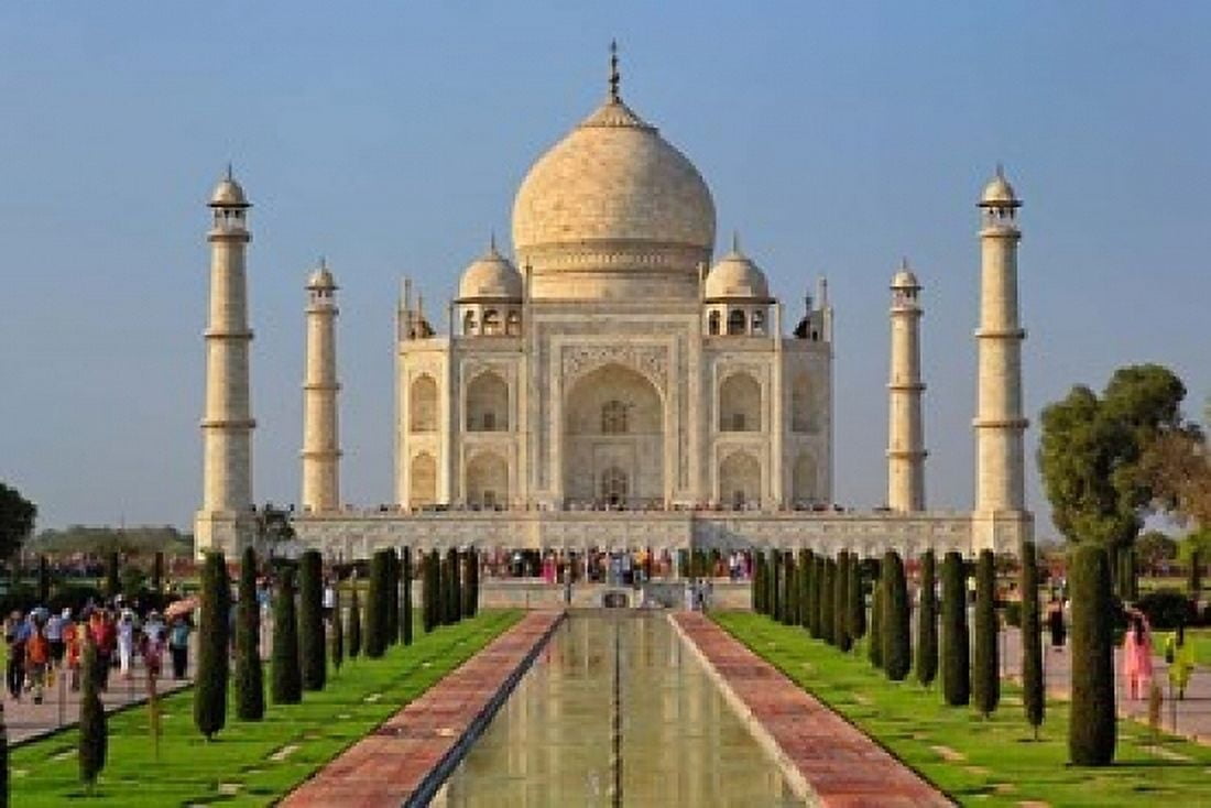 Taj Mahal Agra India Canvas Art - Adam Jones DanitaDelimont (24 x 15)