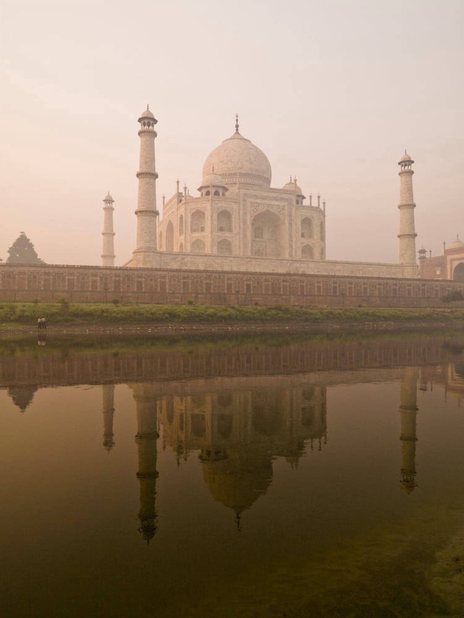 Taj Mahal Agra India Canvas Art - Keith Levit  Design Pics (13 x 18)