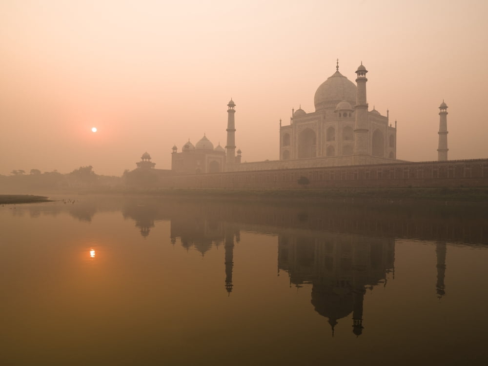 Taj Mahal Agra India Canvas Art - Keith Levit Design Pics (18 x 13)