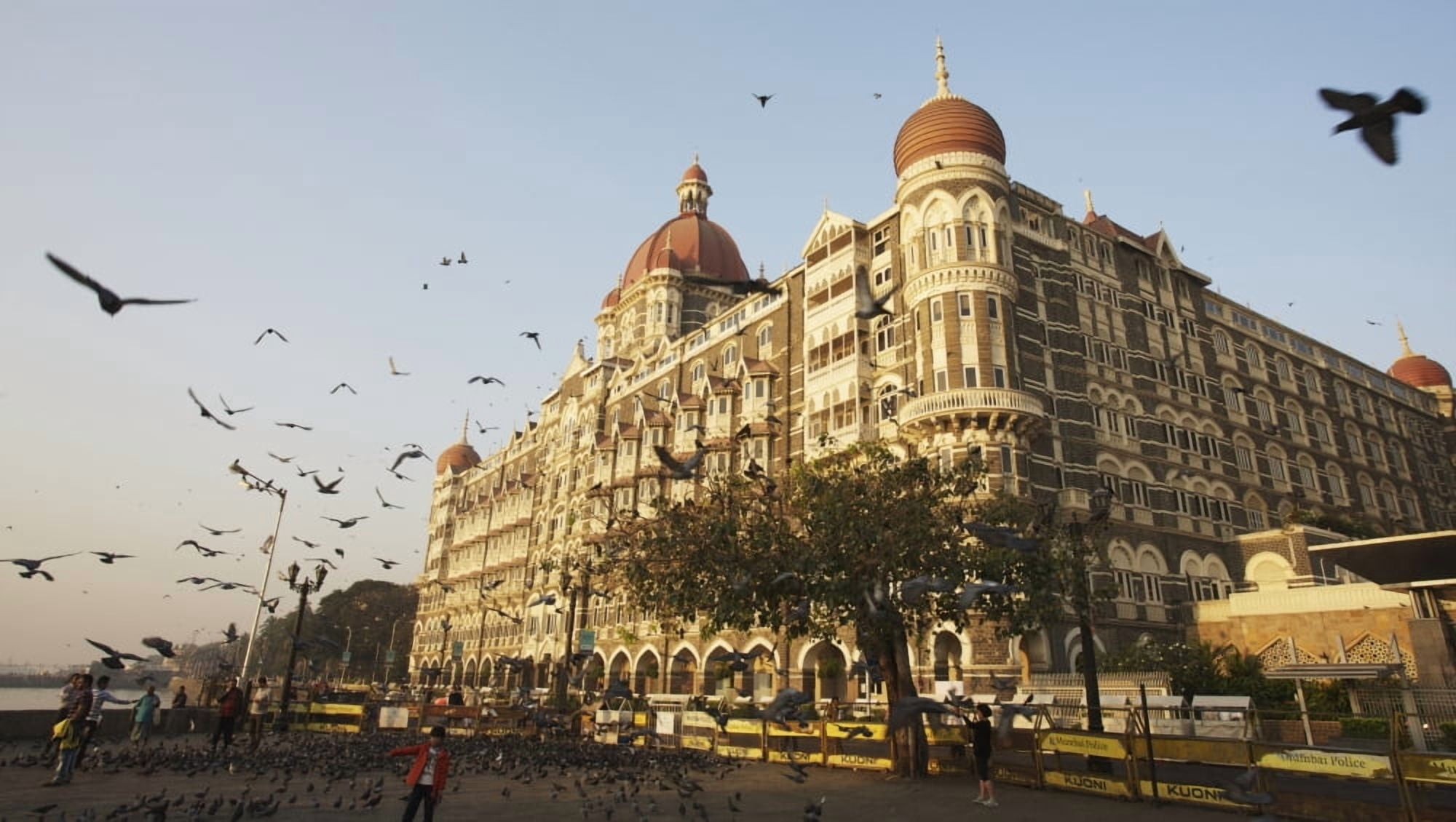 Taj Mahal Palace Hotel Mumbai India Canvas Art - Chris Caldicott Design Pics (20 x 11)