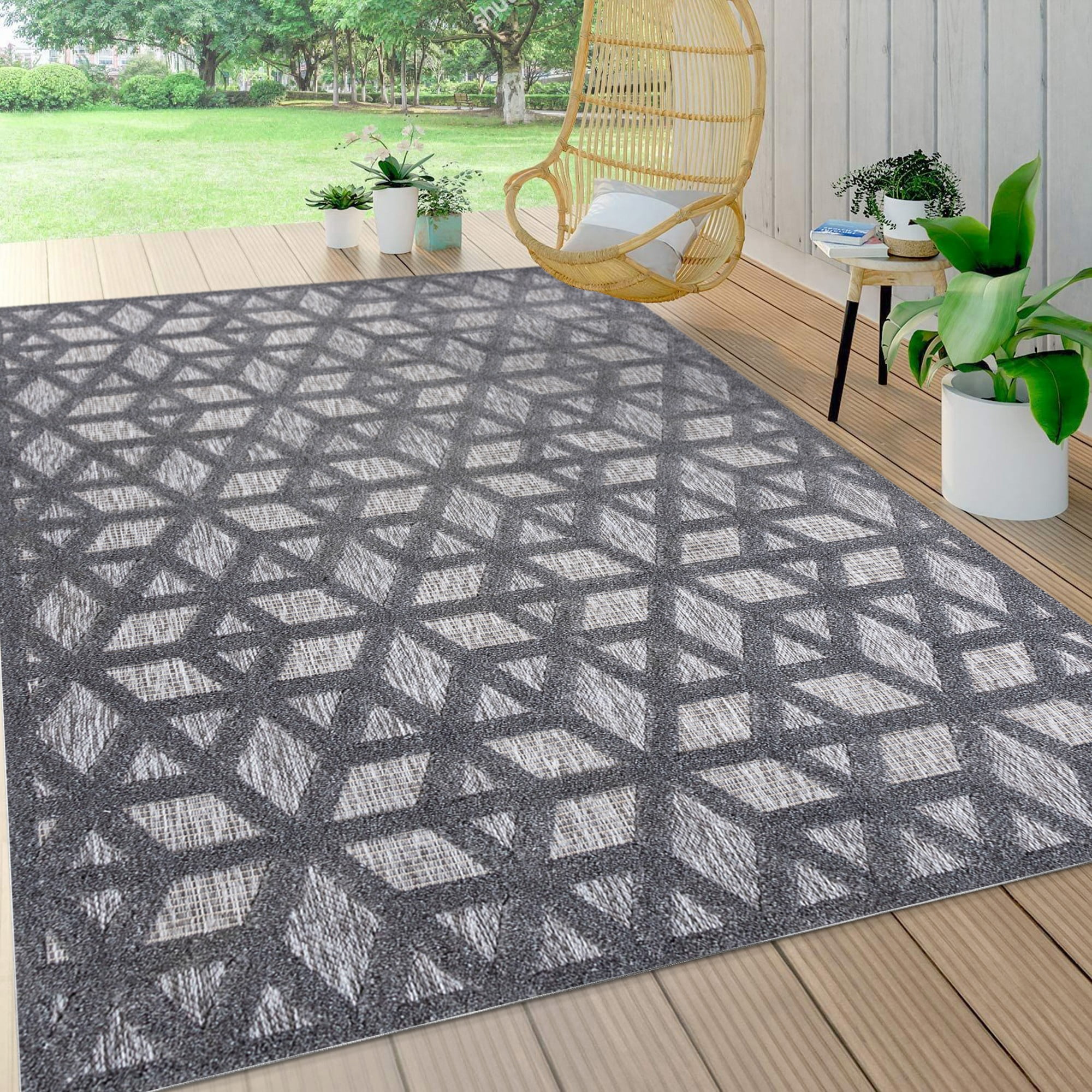 Dark Gray Geometric Rectangular Indoor/Outdoor Rug